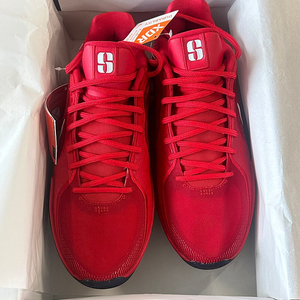 나이키 농구화 새상품 SABRINA 2 EP sport RED M 9.5 사이즈