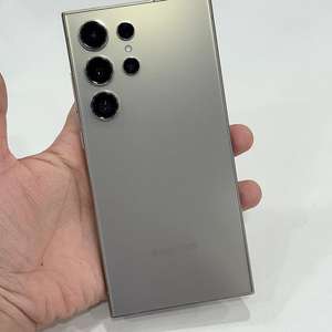 갤럭시S24울트라 티타늄그레이 512GB (S928) A급 무잔상 78만원 판매합니다!