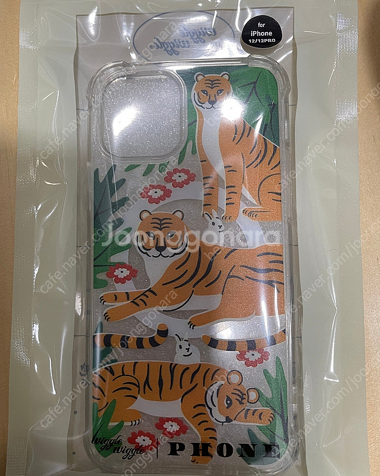 위글위글 타이거 케이스 새상품 아이폰 12프로--1