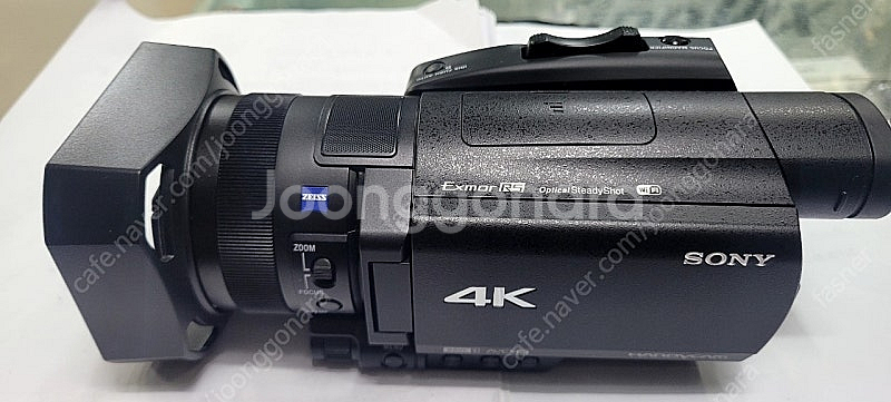 소니 4k 디지탈캠코더 ax700. 신품동일수준 박스채...--0