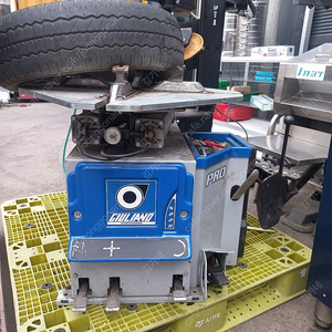 타이어탈착기 ,바란스, 이테리제품, 건식코아드릴,마끼다함마드릴,콘크리트절단그라인더,