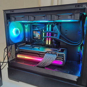 AMD 라데온 7900XTX 니트로+ 팝니다.