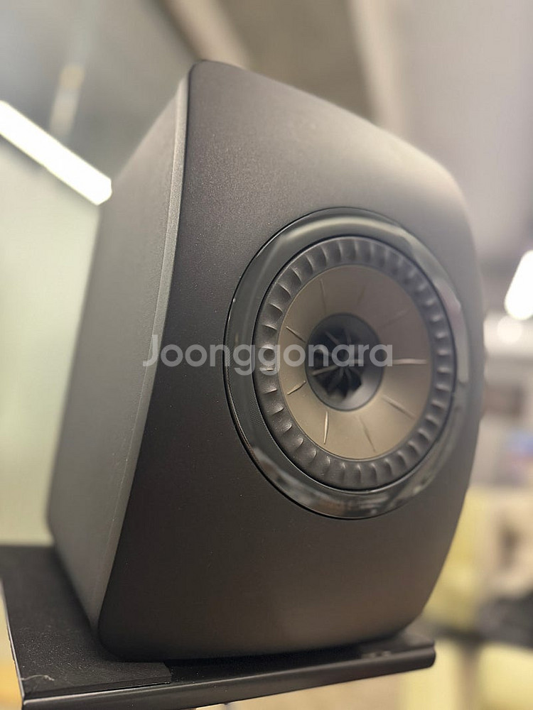 KEF LS50 블랙 에디션--1