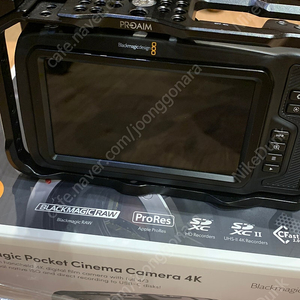 블랙매직 bmpcc 4k 거의 새제품 팝니다 시네마카메라