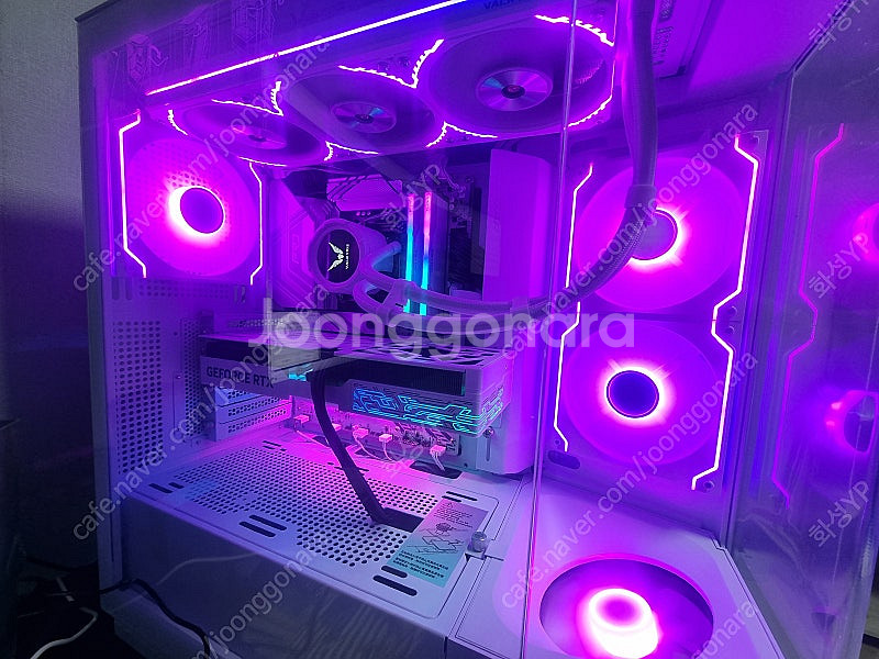 9800X3D/RTX5080본체 화이트 팝니다--0
