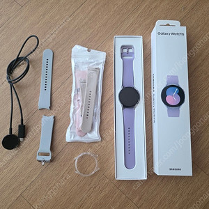 갤럭시워치5 40mm 실버 팝니다