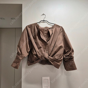 타임 꼬임블라우스 55사이즈판매