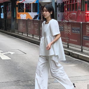 제이페이지 스퀘어 블라우스