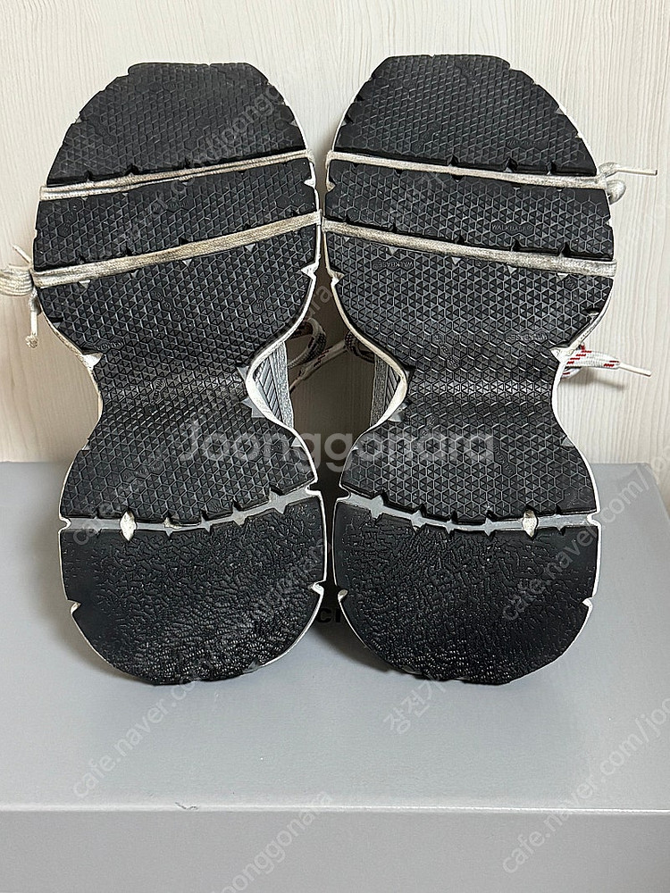 (41) 발렌시아가 3xl 그레이 레드 화이트 밑창보강...--4