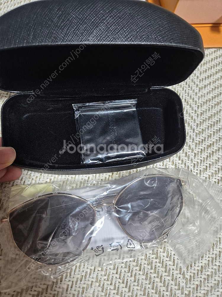 페레가모 선글라스 새상품--0