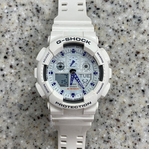 지샥 GA-100A 유광 화이트