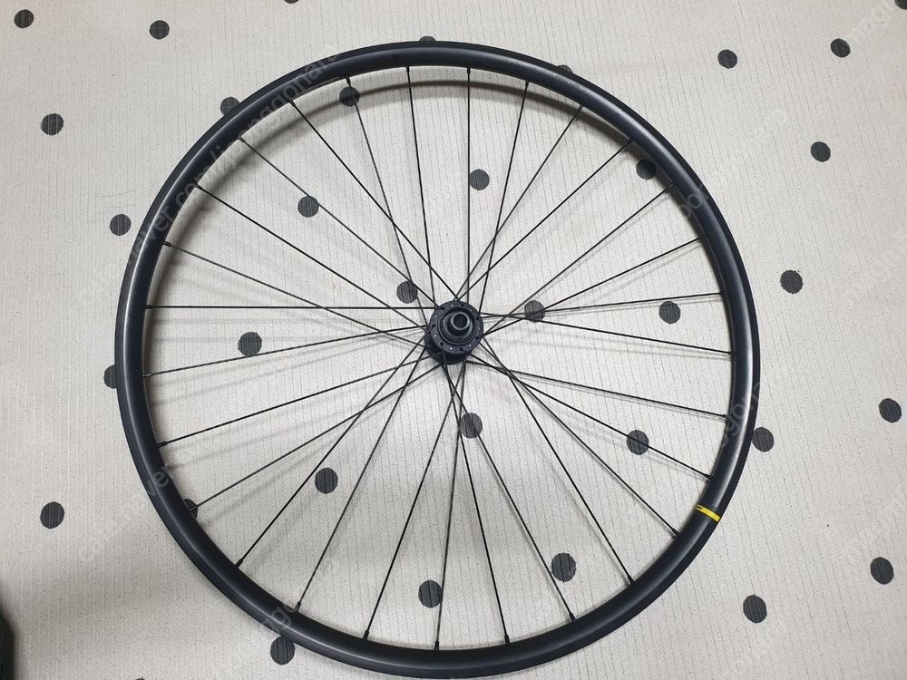 마빅 오픈 프로 로드 disk 휠셋 팝니다.--1