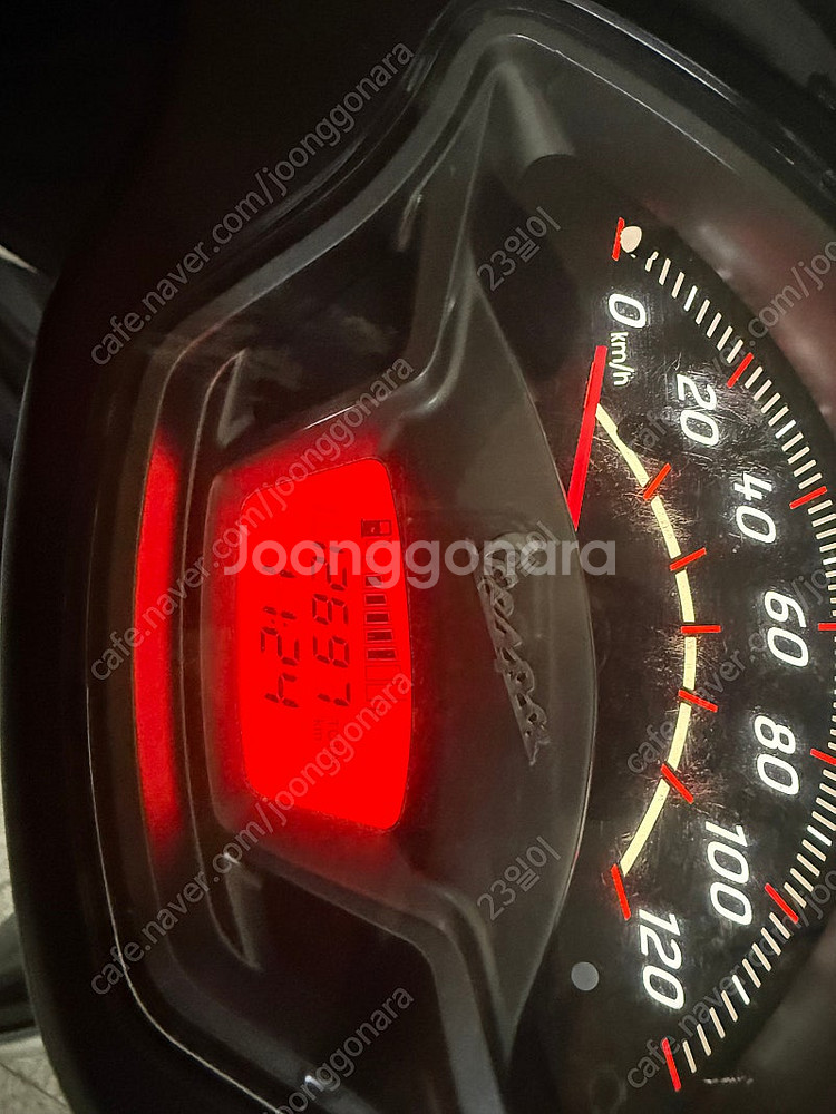 베스파 SXL 125 스쿠터--4