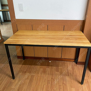 철제다리 상판목재 테이블