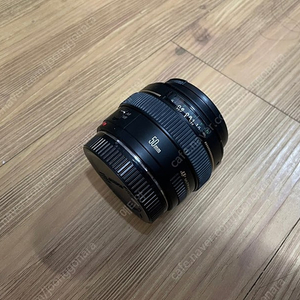 랜즈 50mm F1.4 USM