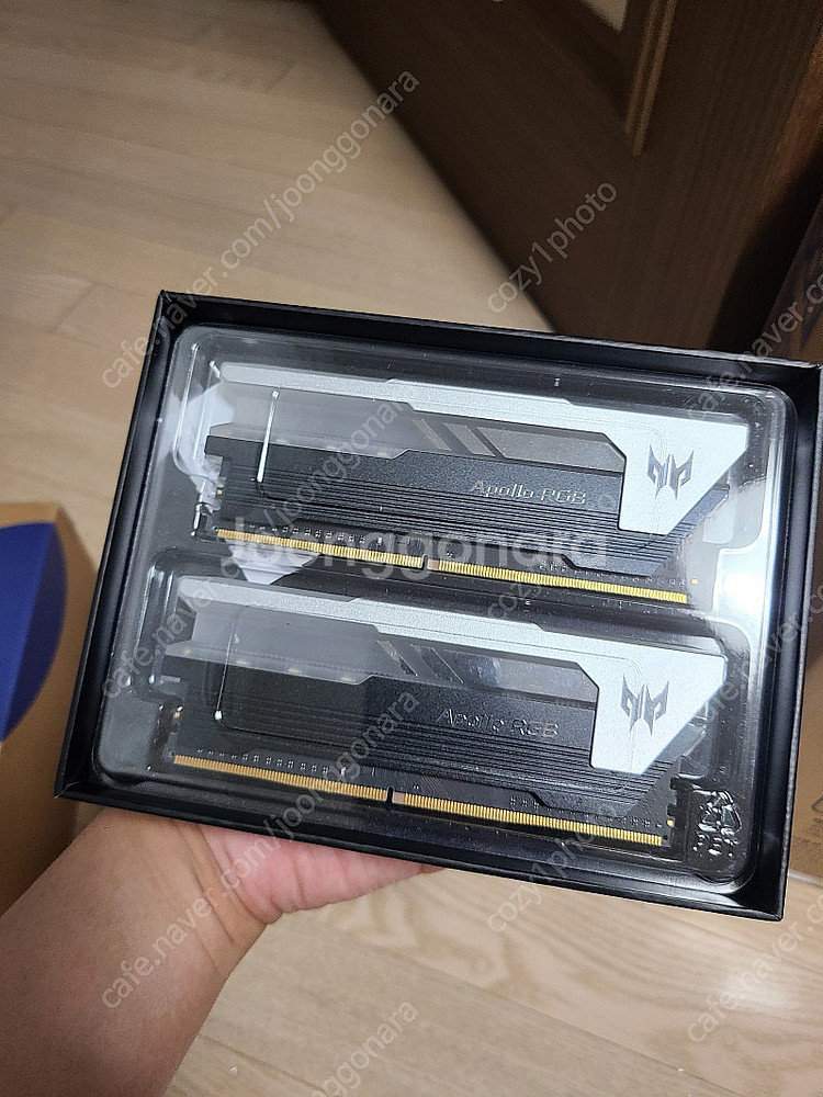 DDR4 cl14 3200 b다이 램 8GBx2개 팝니...--2
