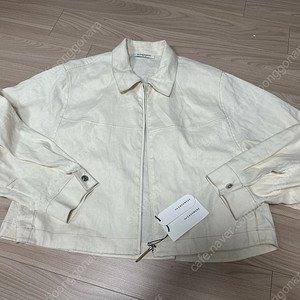 the CASHMERE 더캐시미어 린넨 블렌드 자켓