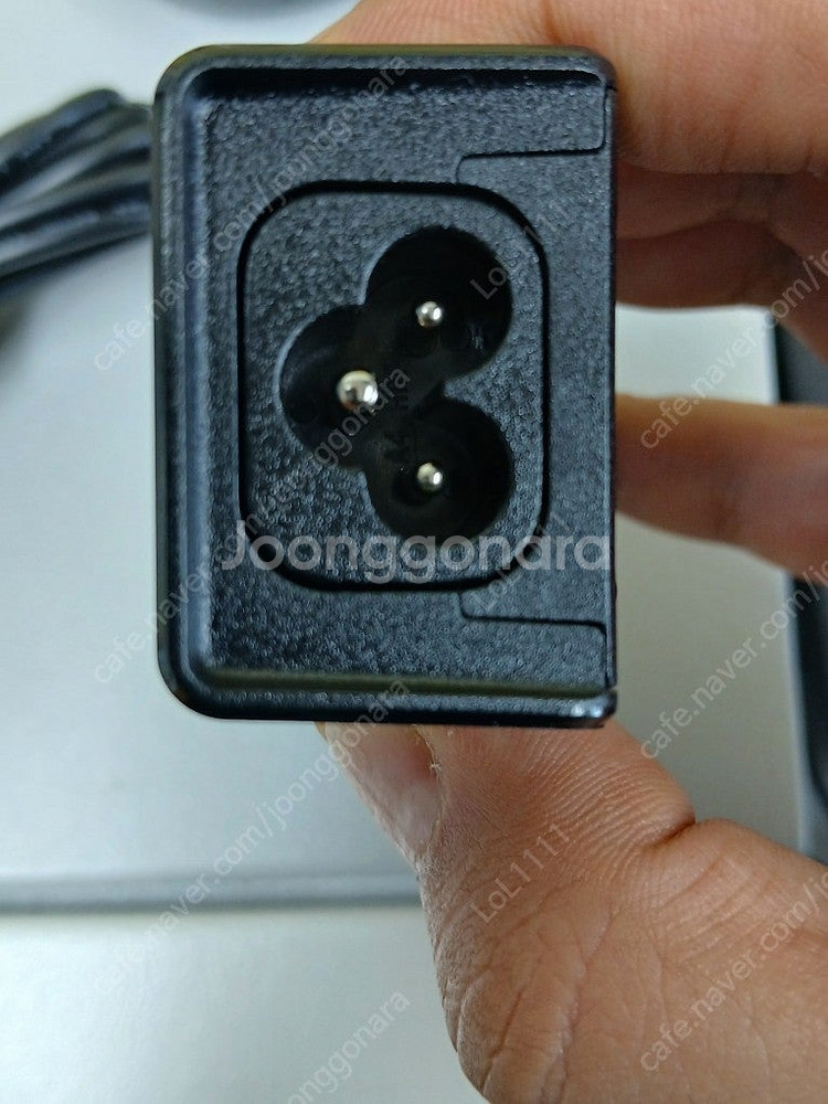 (새상품) 삼성정품 노트북 충전기 팔아요--1