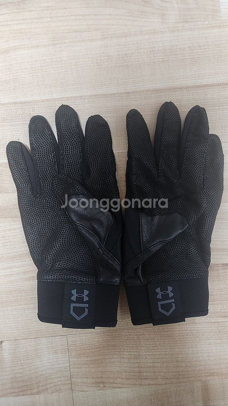 언더아머 배팅장갑 새상품 팝니다--1