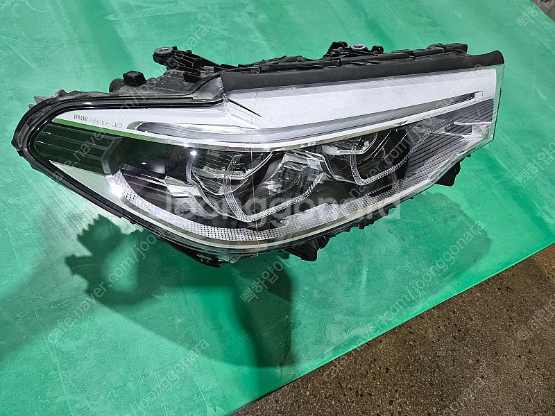 G30 어댑티브 헤드라이트(모듈포함) 조수석 LL 팝니다.--0