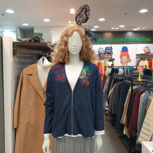 베네통 린넨 자수 니트 집업 F / 랑방 마인 오브제 타임 럭키슈에뜨 산드로 마쥬 오르 시에 시스템