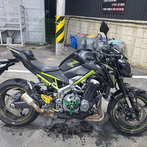 가와사키 Z900