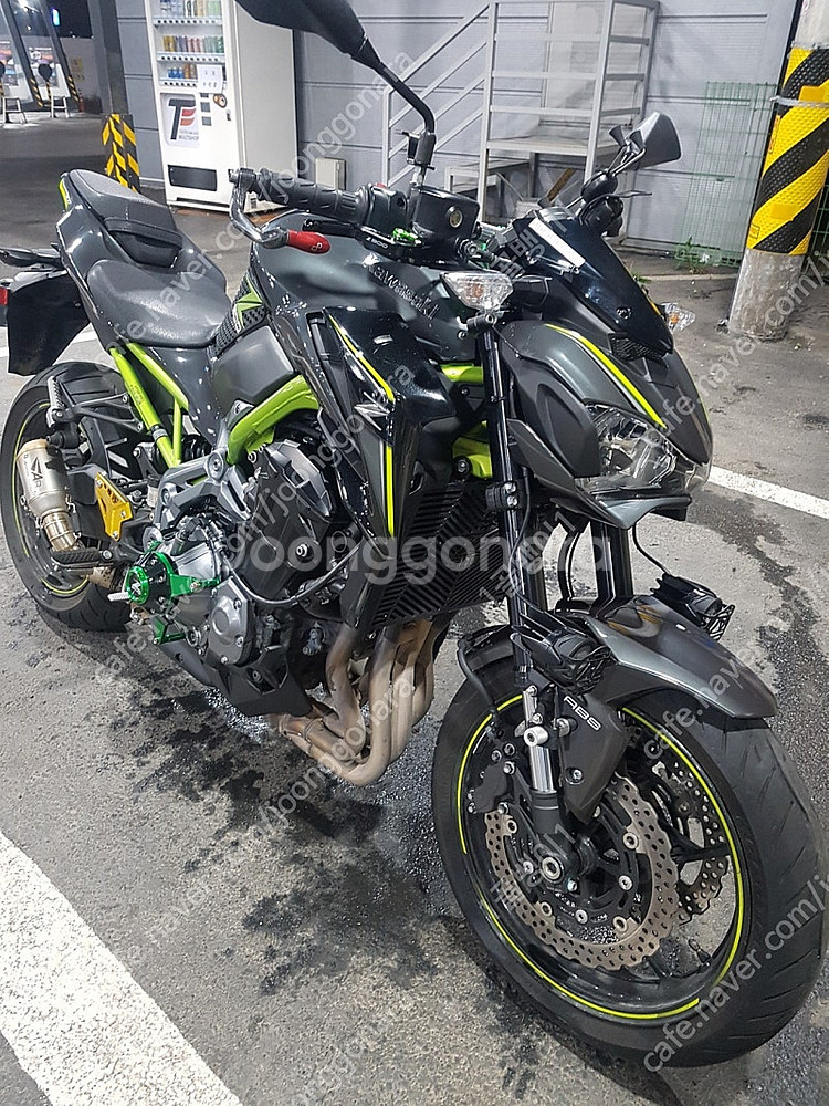 가와사키 Z900--2