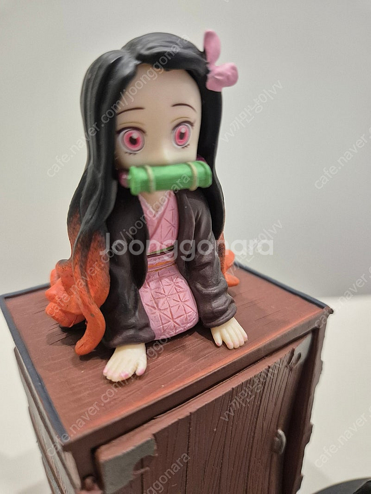 택배비 포함입니다. 귀멸의 칼날 네즈코 피규어 2종 팝...--3