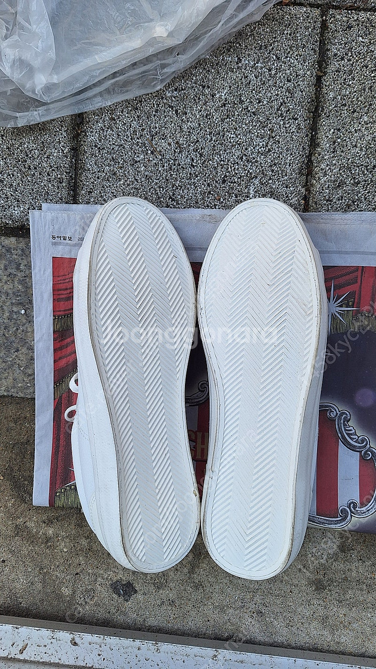 운동화 270mm 팜니다. 전철 4호선 혜화역 주변 분...--1
