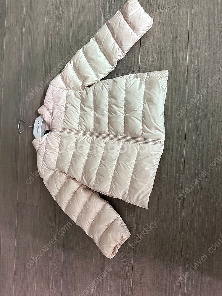 몽클레어 신상 경량 2y ( new )--8