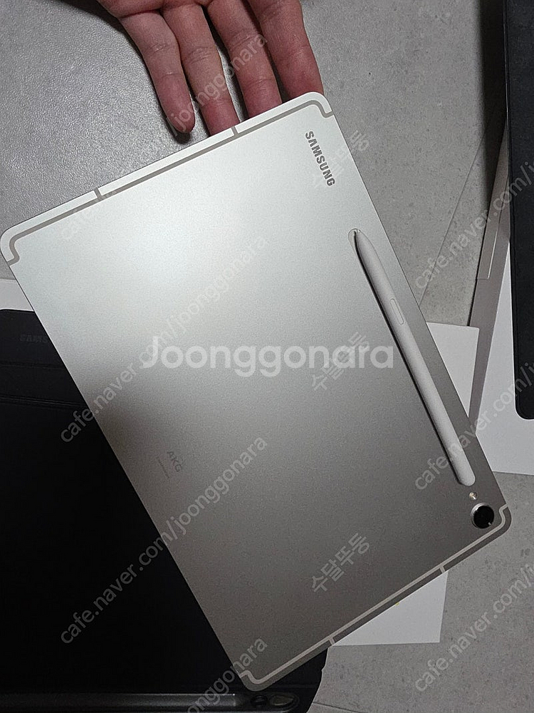 갤럭시탭 S9 128GB +정품북커버 25.7.21 첫...--2