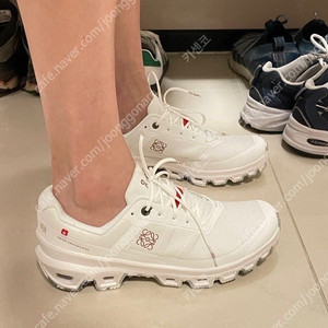 로에베x온러닝 / 클라우드벤처 크림색 / w42