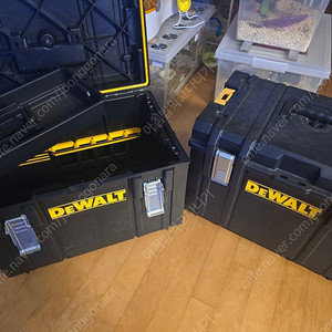 디월트 터프 시스템 대형공구박스 DS400 새상품