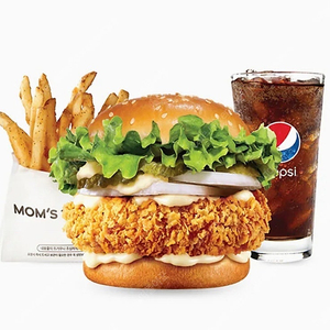 맘스터치 싸이버거 세트 판매합니다