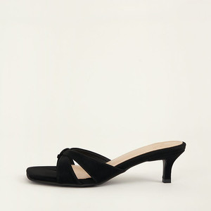 SIE. 시에 Serie tie mule 세리에 타이 뮬 (바닐라 크림, 실크 블랙) 240, 5cm