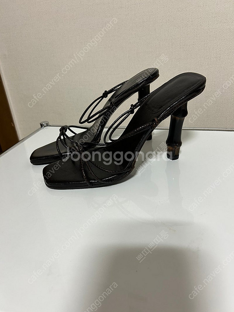 구찌 뱀부 힐 샌들(타 사이트 마일리지 결제 안함)--1