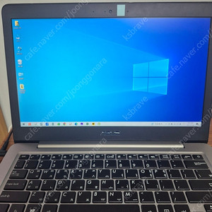 ASUS 노트북 ﻿UX310 [배터리 새것] 택포 18만 팝니다.