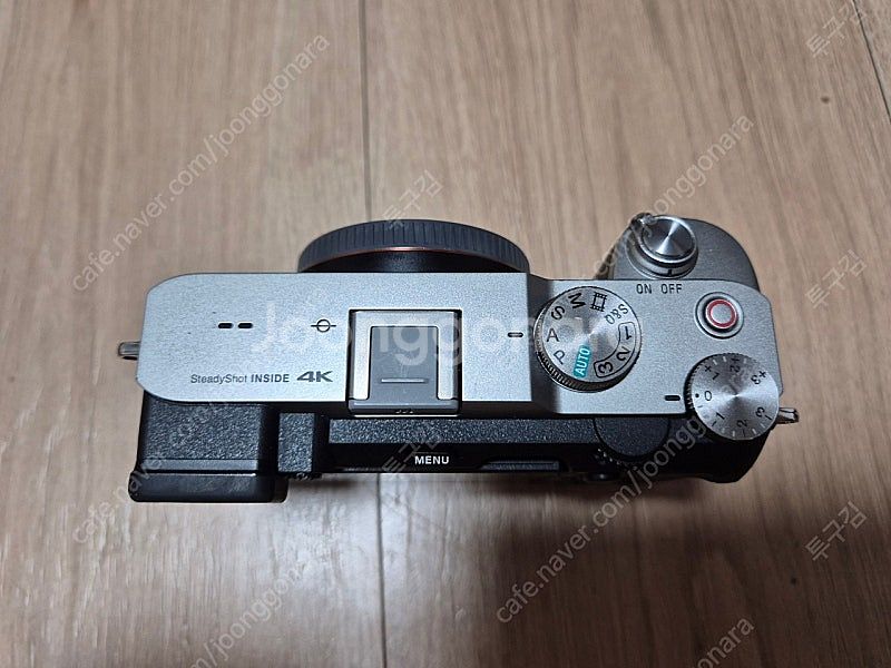 소니 a7c 실버 풀프레임 미러리스 바디 판매합니다--2