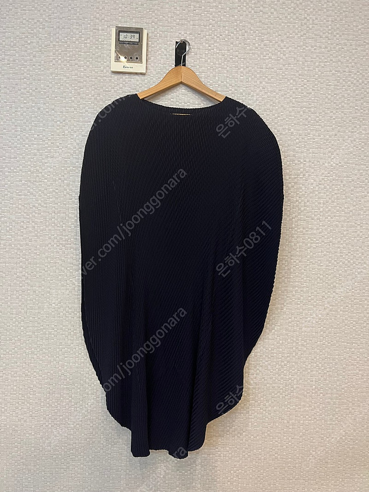 이세이미야케 오비큘러 원피스 이미지