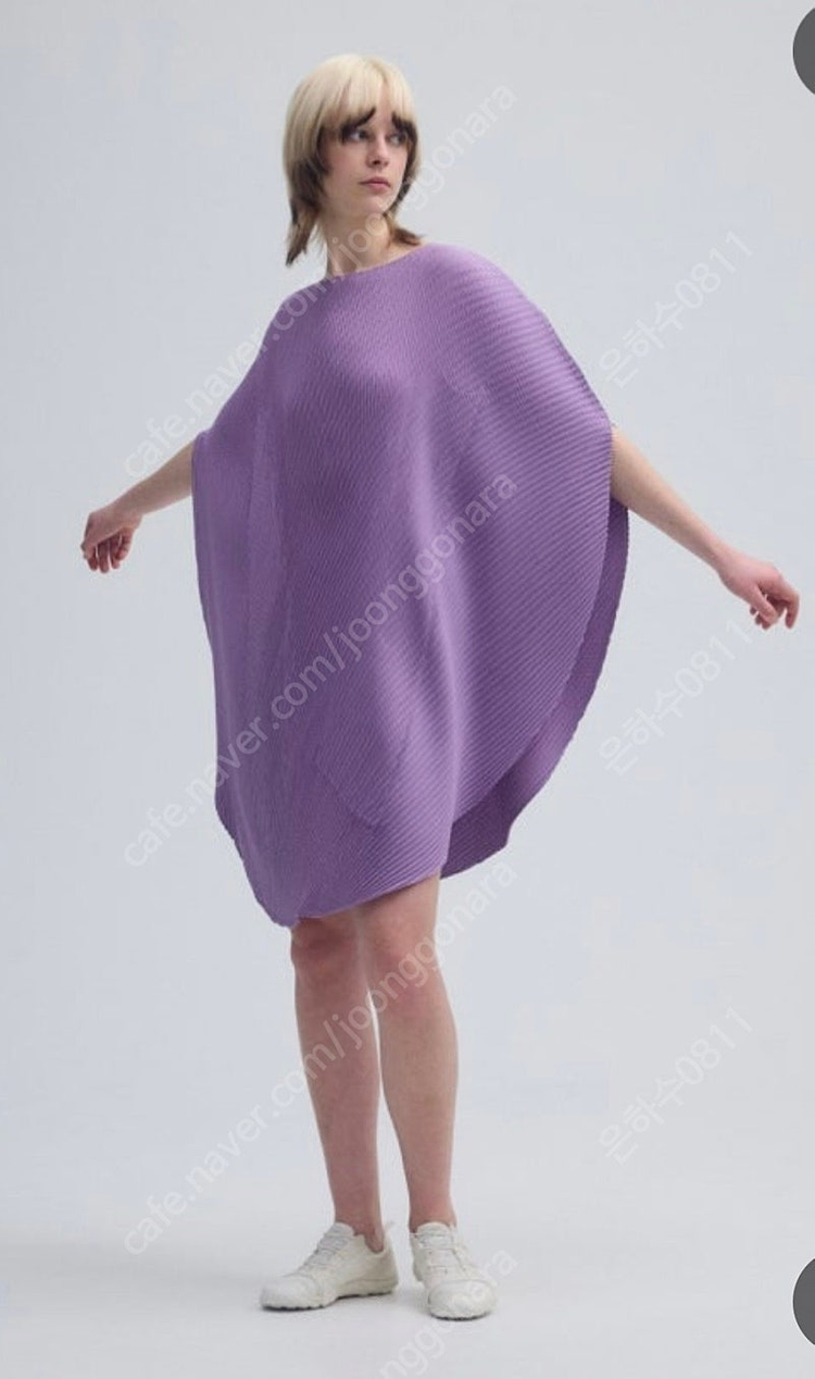 이세이미야케 오비큘러 원피스 이미지