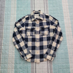 아베크롬비 Abercrombie 하드코튼 플란넬 투포켓 블루체크남방 95사이즈 / 아베크롬비 Abercrombie. workwear 워크웨어 카고반바지. 탭30(실 32사이즈)