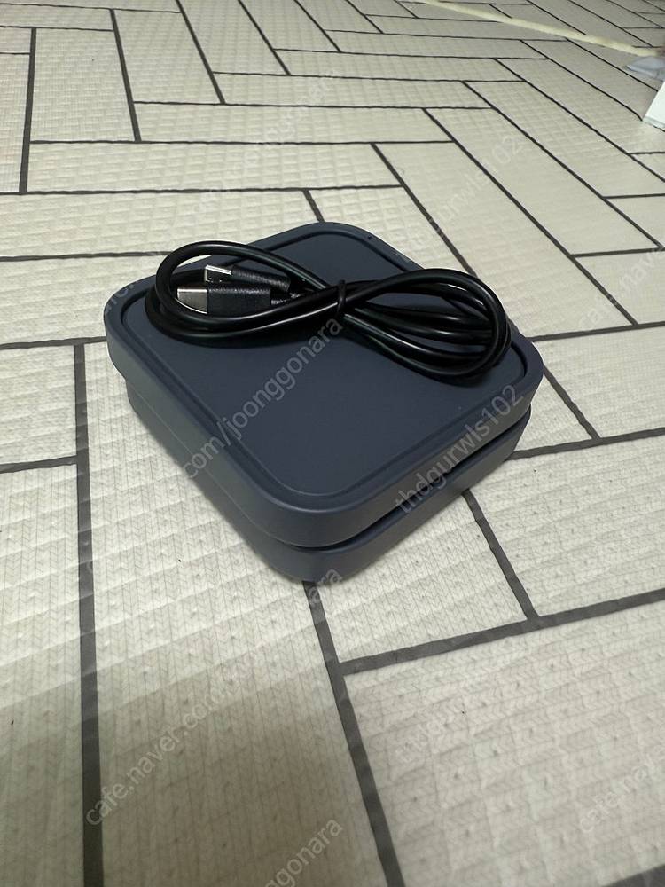 삼성 정품 무선충전기 박스없음 미사용 본체2개--4