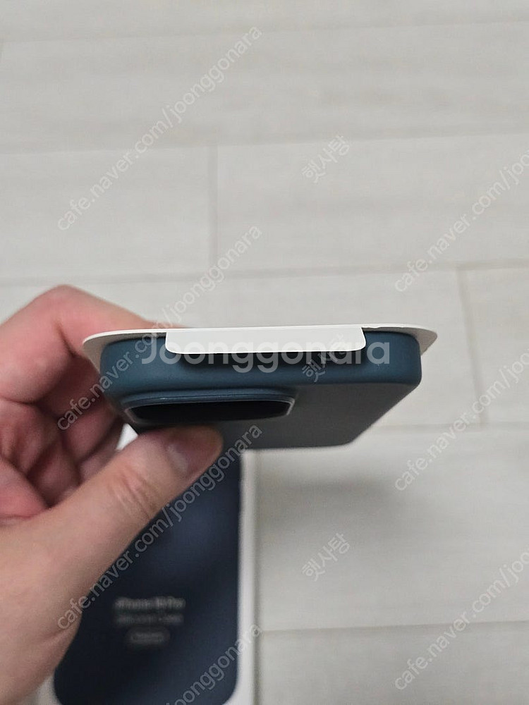 아이폰16프로 정품 실리콘케이스 레이크그린--2