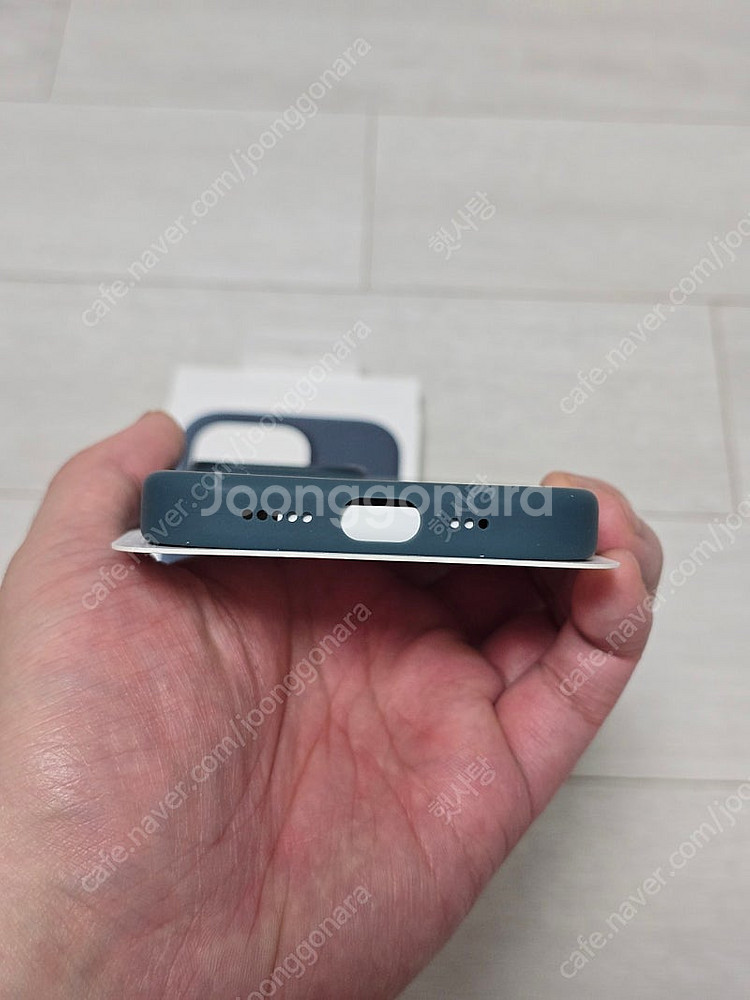 아이폰16프로 정품 실리콘케이스 레이크그린--4