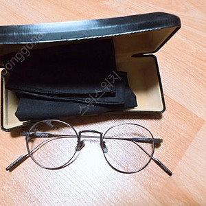 젠틀몬스터 riberty x d01 팝니다 (새거입니다) 250,000원