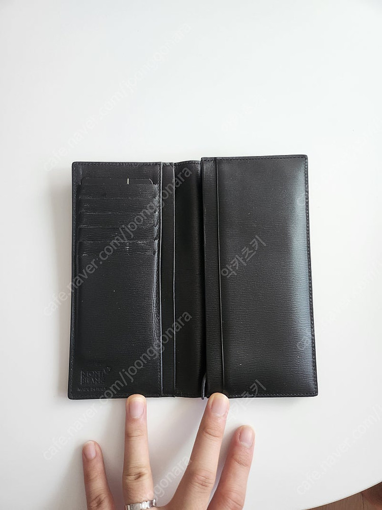 몽블랑 장지갑 판매합니다. 이미지