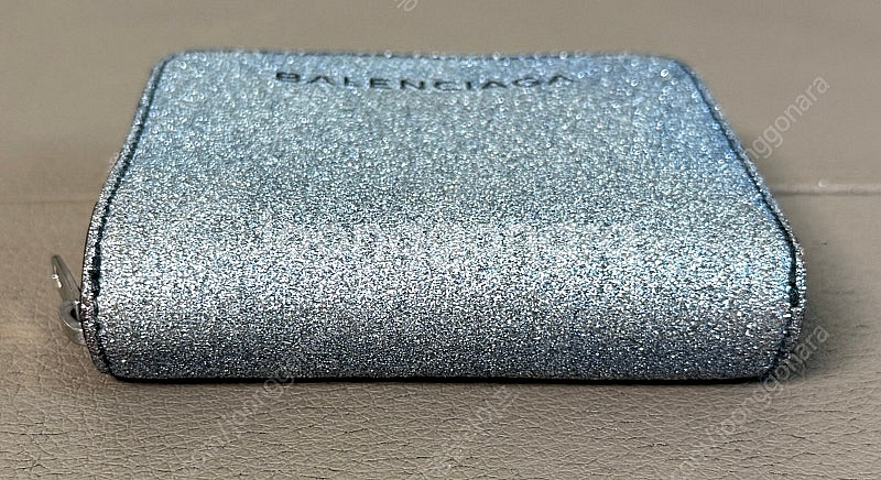 발렌시아가 글리터 코인 반지갑 실버--6