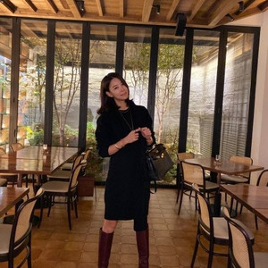 소윰 이태리 레더 롱 부츠 38 새상품