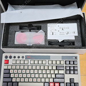8BitDo 키보드 (블투&케이블) 판매합니다.