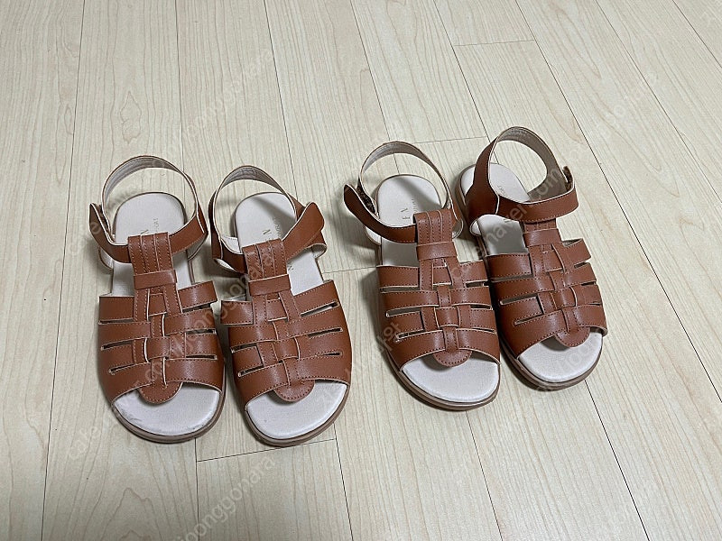 아동 여름 샌들 (백화점 브랜드 : 빈) 쌍둥이 신발--1